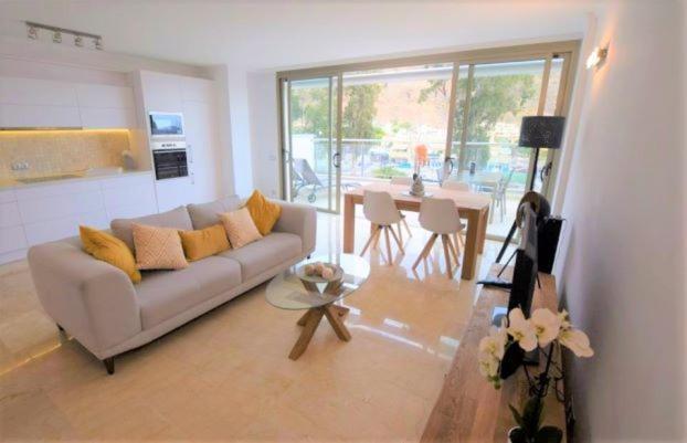 Suite Ribera Del Puerto ปวยร์โต เด มอแกน ภายนอก รูปภาพ